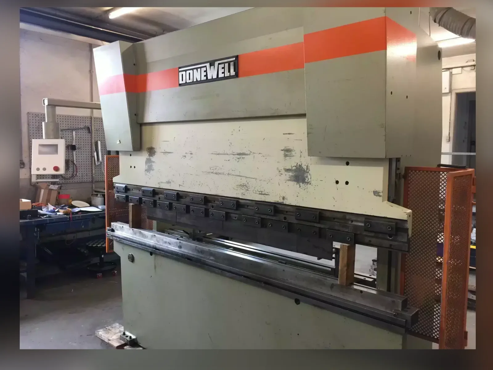 Modernização de máquinas: aumentando a produtividade e a eficiência.